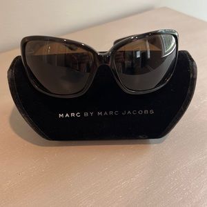 Marc By Marc Jacobs Womens sunglasses
